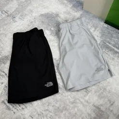 Bestseller The North Face Shorts Schwarz Classic Kollektion