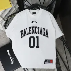 Premium Balenciaga Kurzarm Schwarz Jersey Stickerei Stil