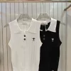 Luxuriöse Dior Weste im weißen Strickstil mit Stickerei