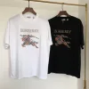 Hochwertiges Burberry Kurzarm-Shirt im schwarzen bestickten Stil