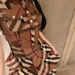 Hochwertige Burberry Kurzarm Blau Klassisch Luxus