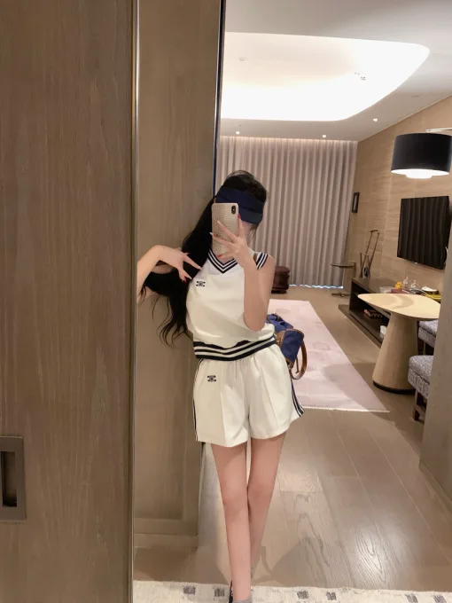Luxus-Shorts aus der bestickten Celine-Kollektion