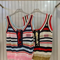 Bestseller Miu Miu Weste Roter Strick Bestickter Stil