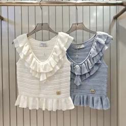 Premium Chanel Weste in weißem Strickstil