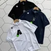 Hochwertiges, kurzärmeliges, atmungsaktives Descente-Shirt aus schwarzem Polyester