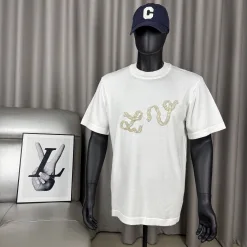 Bestseller: Kurzarm-T-Shirts von Louis Vuitton im weißen karierten Baumwollstil