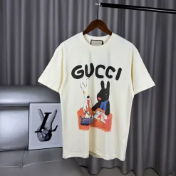Premium Gucci Kurzarm-Kollektion mit schwarzem Baumwolldruck