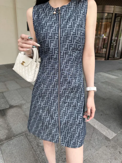 Bestseller Fendi Weste Blaues Leder Monogramm Stil