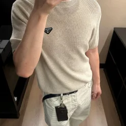 Premium Prada T-Shirt Baumwolle im klassischen Stil