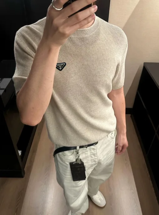 Premium Prada T-Shirt Baumwolle im klassischen Stil