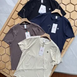 Luxuriöse Lululemon Kurzarm-Freizeitkollektion aus schwarzem Polyester