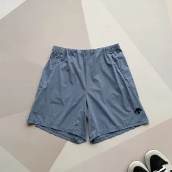 Hochwertige Descente Shorts in Schwarz, lässiger Stil