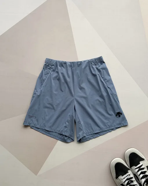 Hochwertige Descente Shorts in Schwarz, lässiger Stil