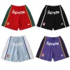 Hochwertige Supreme Shorts in Schwarz, Strick-Patchwork-Stil