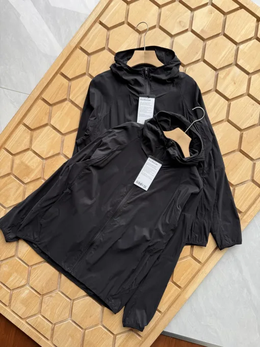 Premium Lululemon Mantel Logo Luxus