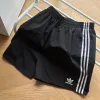 Hochwertige Balenciaga-Shorts im Logo-Stil