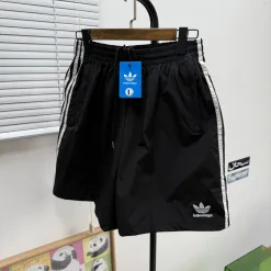 Bestseller Balenciaga Shorts Logo Luxus