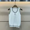 Hochwertige Dior Weste, weiße bestickte Kollektion