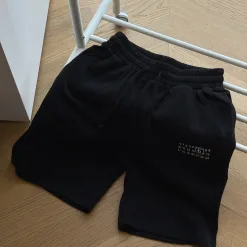 Hochwertige Margiela-Shorts aus schwarzer Baumwolle mit Logo-Kollektion