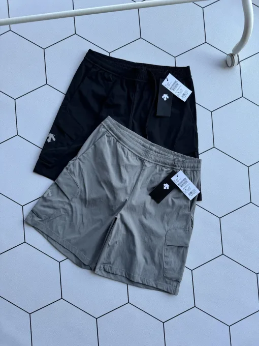 Hochwertige Descente Shorts Black Urban Collection