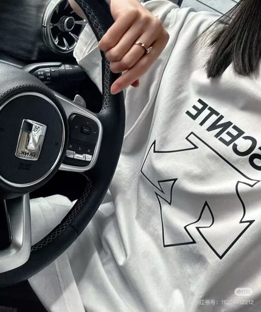 Bestseller Descente Kurzarm-Kollektion aus weißer Baumwolle mit Monogramm