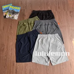 Luxuriöse Lululemon Shorts in Schwarz, atmungsaktiver Stil