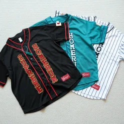 Hochwertiges, schwarzes Supreme-Jersey mit kurzen Ärmeln im Logo-Stil