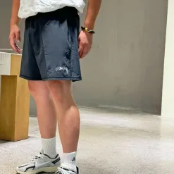Hochwertige Nike Shorts aus schwarzem Nylon im Casual Style