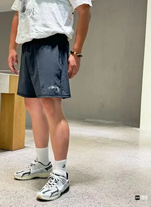 Hochwertige Nike Shorts aus schwarzem Nylon im Casual Style
