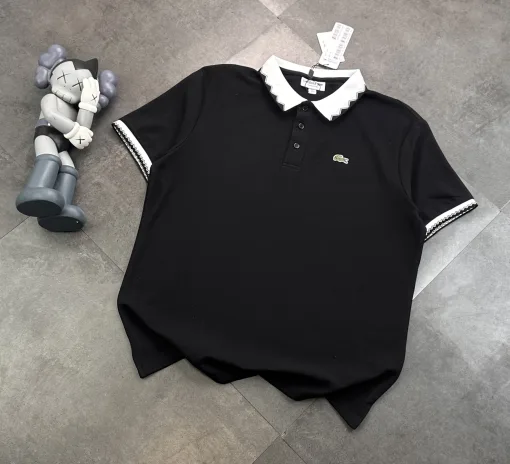 Lacoste Kurzarm-T-Shirts in Premiumqualität, schwarze Baumwolle, bestickt, luxuriös