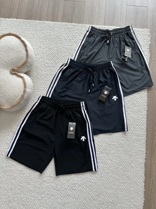 Hochwertige Descente Shorts in Schwarz, atmungsaktive Kollektion