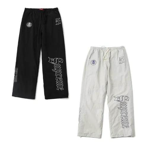 Hochwertige Supreme Coats White Logo Kollektion