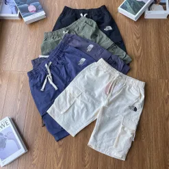 Bestseller The North Face Shorts Schwarz Nylon Atmungsaktiver Stil
