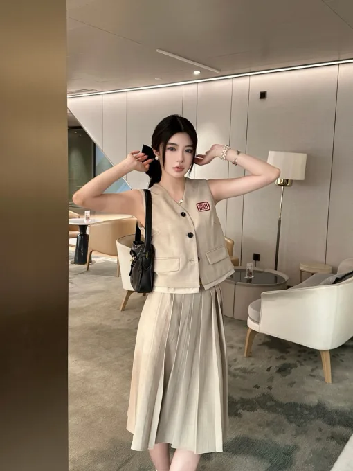 Hochwertiger Miu Miu Rock im bestickten Stil