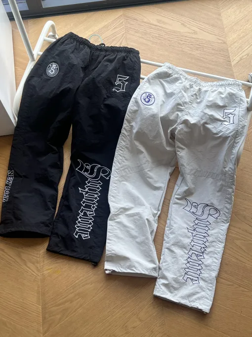 Bestseller Supreme Jacke im schwarzen Logo-Stil
