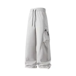 Luxus-Hosen von Adidas in Grau aus der Seidenkollektion