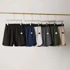 Premium Descente Shorts Schwarzer Strick Lässiger Luxus