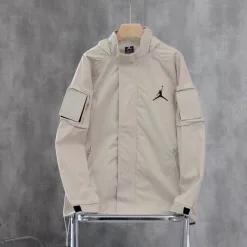 Premium Jordan Mäntel Black Print Kollektion