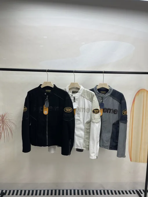 Hochwertiger Supreme-Mantel aus schwarzer Baumwolle mit Logo-Kollektion