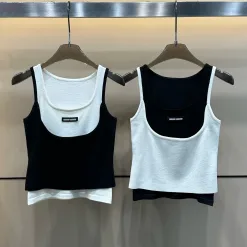 Hochwertige Miu Miu Weste aus schwarzer Stricklogo-Kollektion