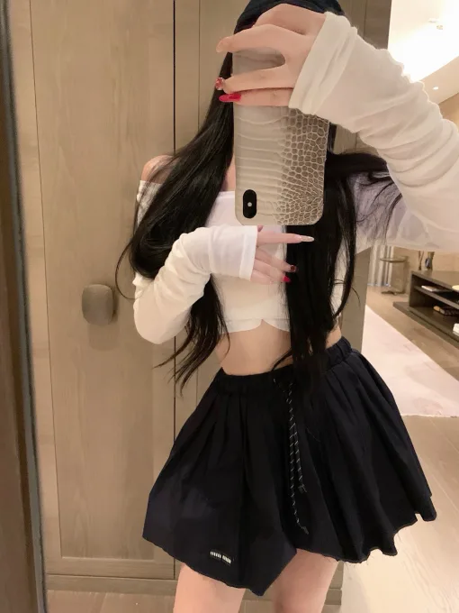 Premium Miu Miu Kurzrock Weiß Logo Kollektion