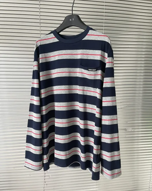 Hochwertige Miu Miu Langarm-Kollektion mit marineblauen Strickstreifen