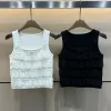 Hochwertige Chanel-Weste im weißen Strickstil