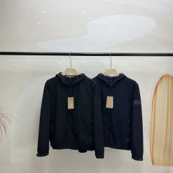Burberry-Mäntel in Premiumqualität, schwarzer Baumwoll-Stickerei-Stil