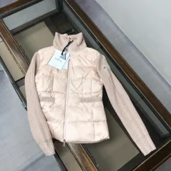 Meistverkaufte Moncler Jacken Schwarz Kaschmir Atmungsaktiv Luxus