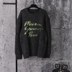 Hochwertiger Givenchy-Rock im Monogramm-Stil