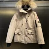 Luxus-Jacken von Canada Goose aus weißem Fleece im klassischen Stil