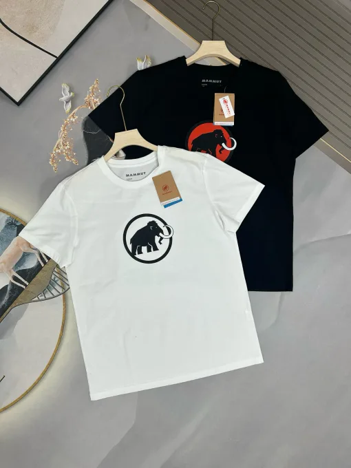Mammut Kurzarmshirt in Premiumqualität im schwarzen Logo-Stil