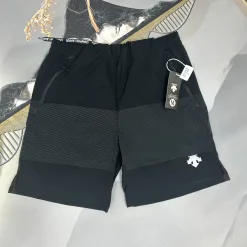 Hochwertige Descente Shorts Schwarz Atmungsaktive Kollektion