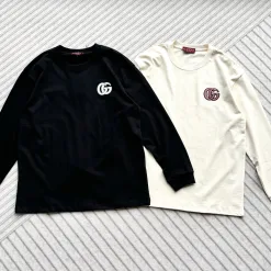 Hochwertiges Gucci Langarmshirt aus schwarzer Baumwolle im klassischen Stil